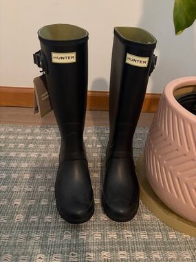 Hunter Matte Black Tall Boots